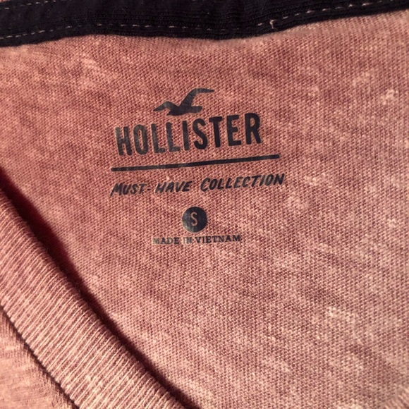 5 for $25 Hollister Men’s T-shirt - Picture 4 of 4